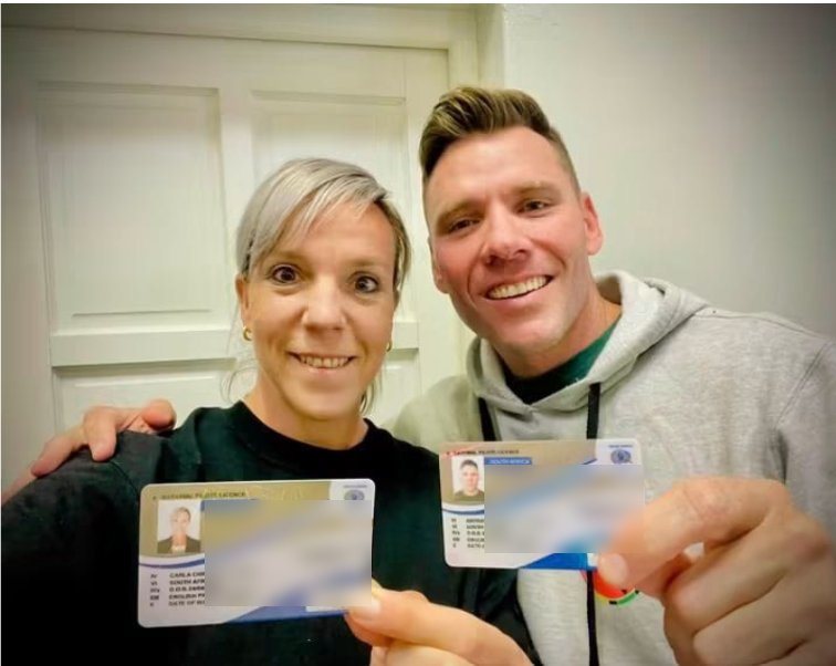 Carla and Andries Erasmus holding their new pilot licences
